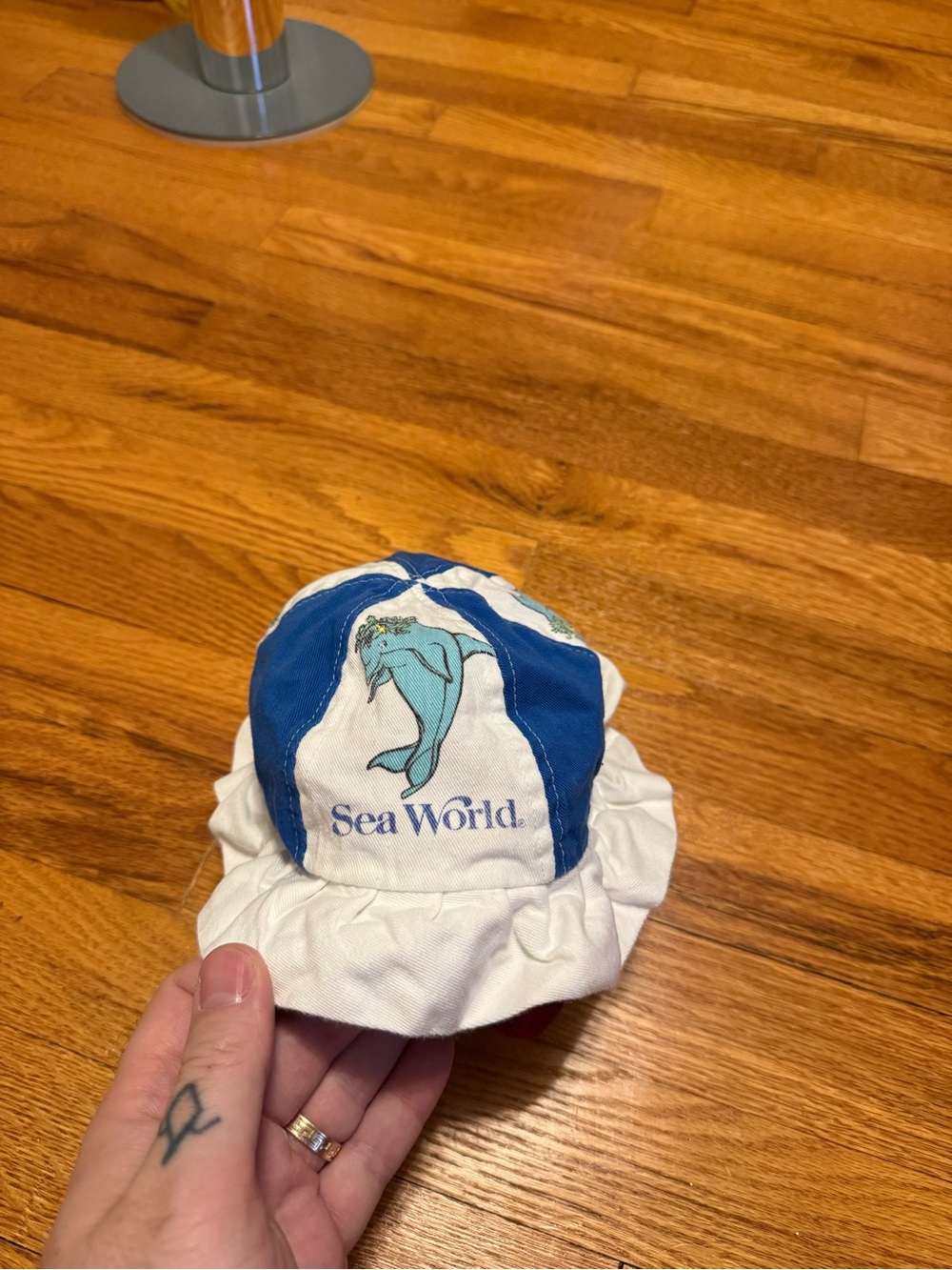 Vintage 80s Sea World Dolphin Hat, Baby Toddler Size Small Cute Shamu 1989